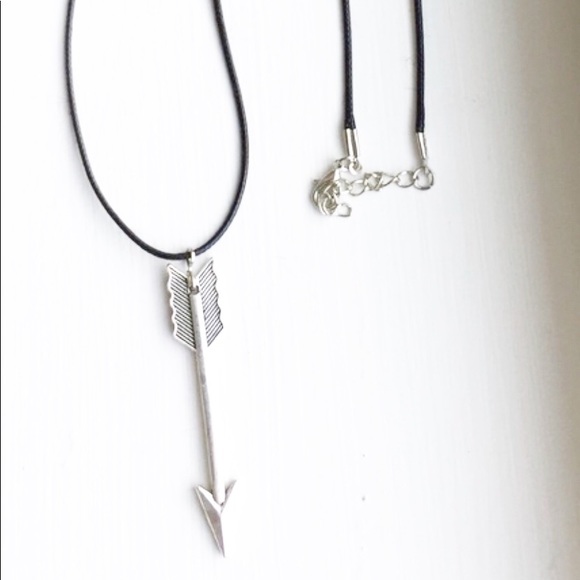 Adjustable Jewelry - Arrow Necklace Black Cord 18" Adjustable New